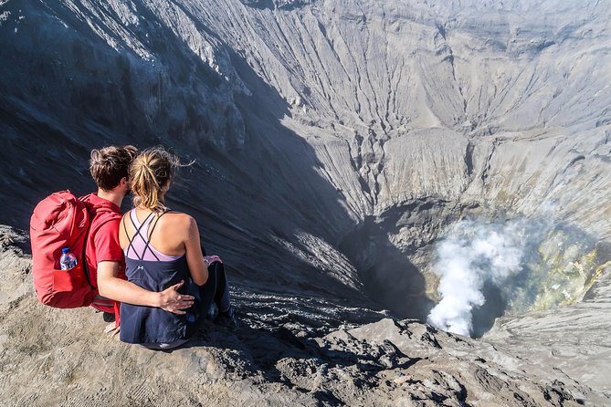 Mount Ijen Bromo Tour from Ubud Bali (3 days 2 nights) - Day 2: The Ijen crater hike starts from Paltuding at 1:00 AM