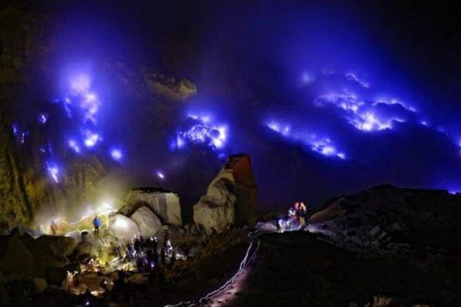 Mount Ijen Volcanic Crater Overnight Trip from Bali - Banyumala Twin Waterfalls and Munduk rice terraces: small breaks with big scenery