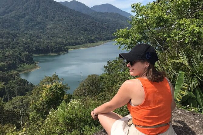 Munduk Highlights: Stunning North Bali Waterfalls & Temple - Twin Lake View: Buyan and Tamblingan in a quick 15 minutes