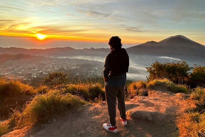 Munduk Twin Lake Jungle Hike, Ulun Danu Temple, & Waterfall - The Traditional Canoe Across Tamblingan Lake