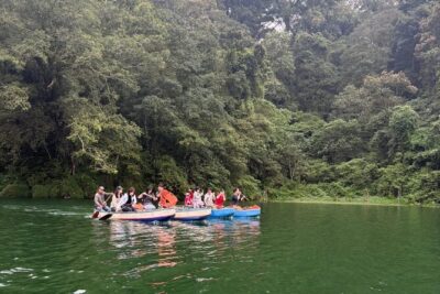 Munduk Twin Lake Jungle Trek with Sacred Forest Temples&Canoeing - Ulun Danu in the forest: the sacred temple moment