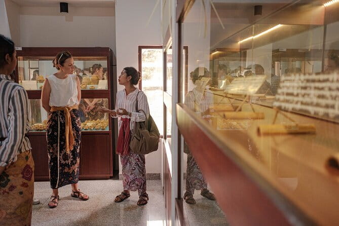 Myth of Pejeng Walking Tour - Meeting point and timing: start at 8:30 AM and plan to be ready