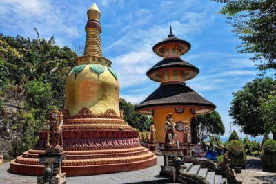North Bali highlights: Buddhist temple, Waterfall & hot spring - Stop 1: Brahmavihara Arama Buddhist monastery (start slow, set the tone)