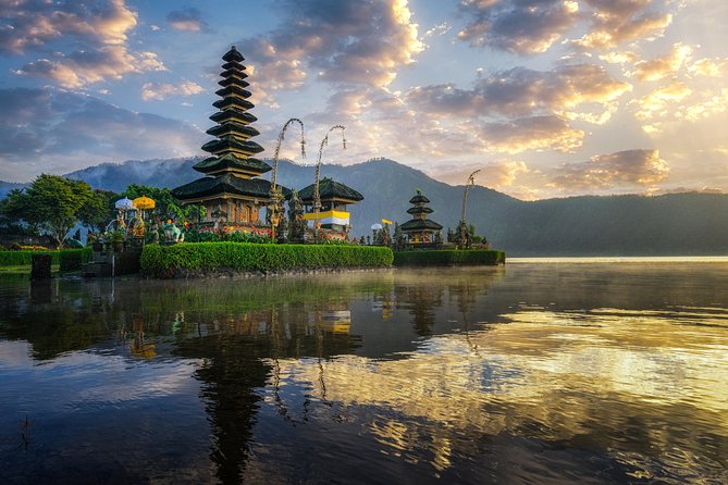 North Bali: Sekumpul Waterfalls and Ulun Danu Temple Tour - The 6:30 am start that actually makes sense