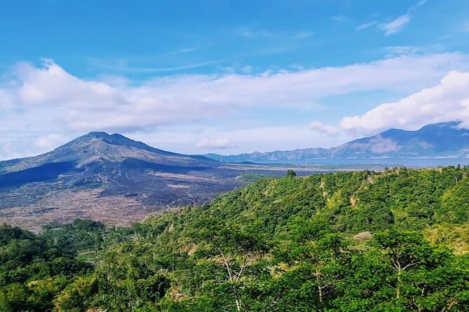 Nusa Dua Parasailing, Jet sky, GWK with Uluwatu Kecak Fire Dance - The People Part: Why the Guides Can Make or Break the Day