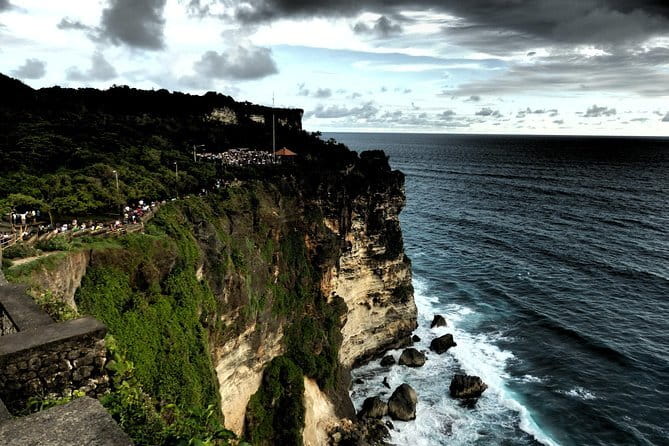 Nusa Penida 2Day 1Night With Accomodation - Comfort, Breakfast, and the Overnight Reset