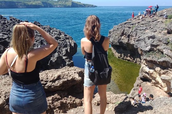 Nusa Penida 4 Spot Snorkeling with Manta and Island Tour - Lunch at Bella Queen Resto and Bar: fueling a long Penida day