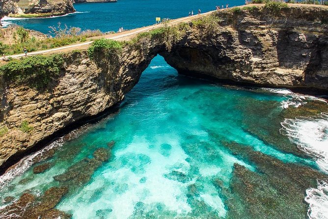 Nusa Penida Snorkeling & Kelingking Tour - Kelingking Beach in Bunga Mekar: views first, wandering second