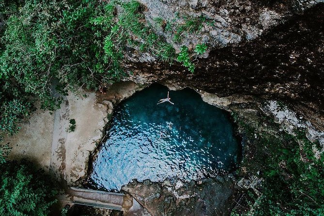 Nusa Penida Tembeling Natural Pool Tour (Private & All-Inclusive) - Goa Giri Putri Temple: the culture stop that breaks up the beaches