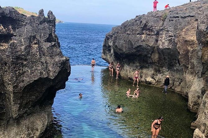 Nusa Penida Tour - Crowds, Time Limits, and the Photo-First Reality