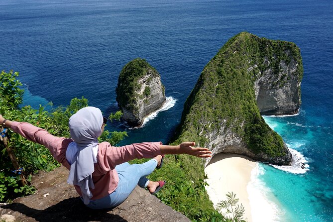One Day Snorkeling Trip & West Tour Nusa Penida by Penidago - Guides and photos: where the day can feel extra smooth