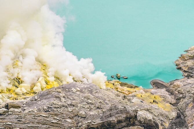 Overnight Mount Ijen Blue Fire Trekking Tour From Bali - Why Mount Ijen Blue Fire Demands Good Logistics