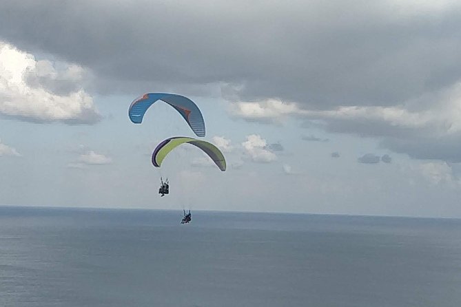 Paragliding Bali at Uluwatu Cliff with Photos/Videos - Photos and Videos: The Included Action Camera That Comes Home With You