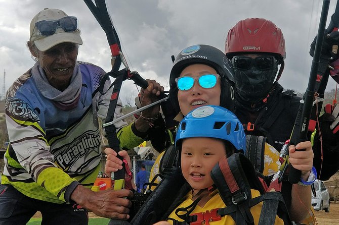 Paragliding Bali at Uluwatu Cliff with Photos/Videos - Safety and Tandem Flying: What “Private” Changes for You