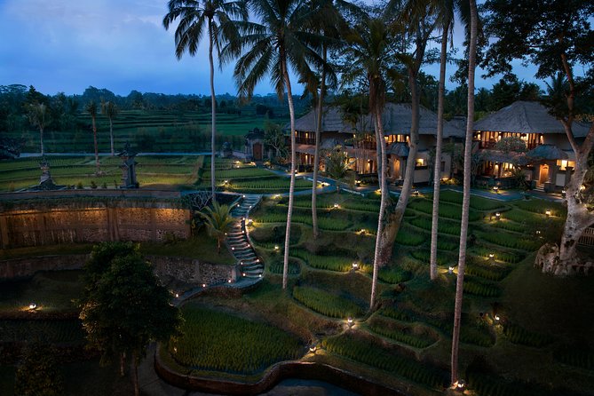 Private 6-Course Romantic Candlelight Dinner Overlooking Ubud Valley - Wine, candlelight, and the little details that photograph well