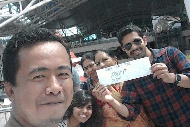 Private Airport Transfer to Your Accommodation - Finding Your Driver: The Nameplate Meet-Up System