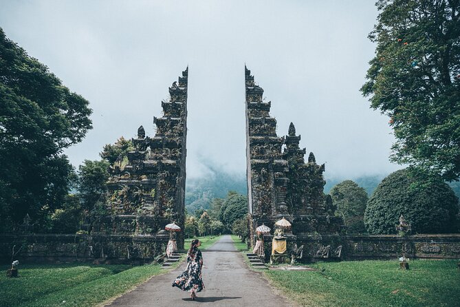 Private Bali Car Charter with Driver up to 6 People - The itinerary in plain language: beaches, temples, art stops, and Ubud scenery