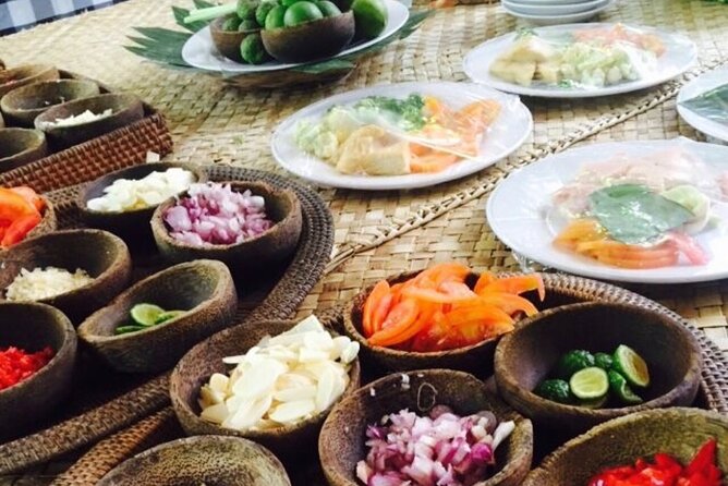 Private Balinese Cooking Class and Balinese house -All inclusive - The cooking class: spices, traditional medicines, and a meal you share