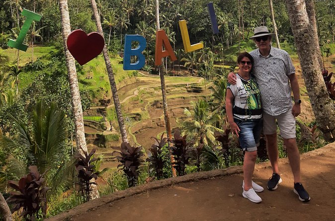 Private Driver in Bali with English Speaking - Lakeview Restaurant lunch: buffet included, and drinks are on you