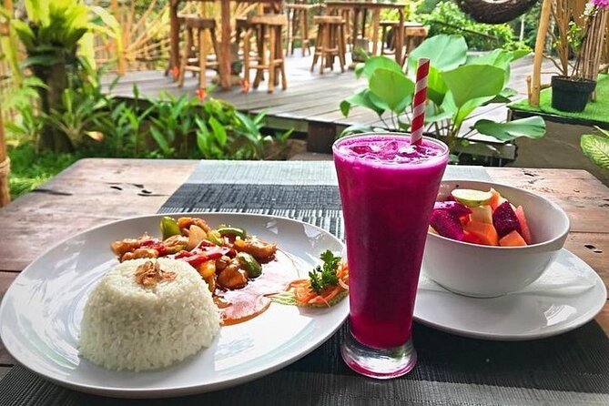 Private Full-Day Tour in Bali & FREE WIFI - Sacred Monkey Forest Sanctuary: rainforest shade and temple corners