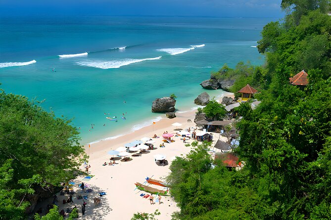 Private Full-Day Tour: Ubud and Uluwatu Temple Trip - Ubud Palace: a short visit that helps the setting click