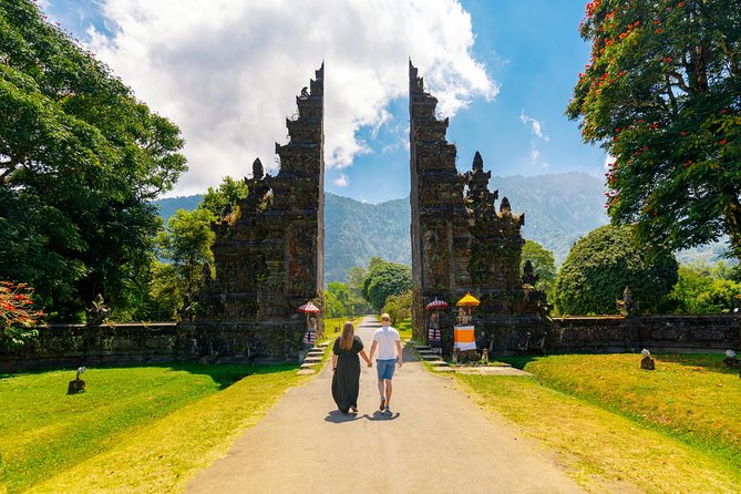Private Full-Day West Bali Tour with Waterfall Visit - Wanagiri Hidden Hills: Lake Buyan viewpoints with photo gear energy