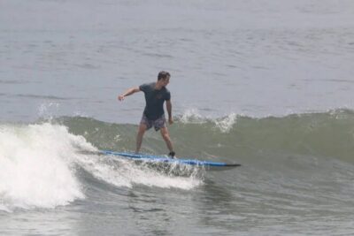 Private One on One Surf Lesson in Canggu area - Bali - Pickup and timing: how the 2 hours 30 minutes plays out