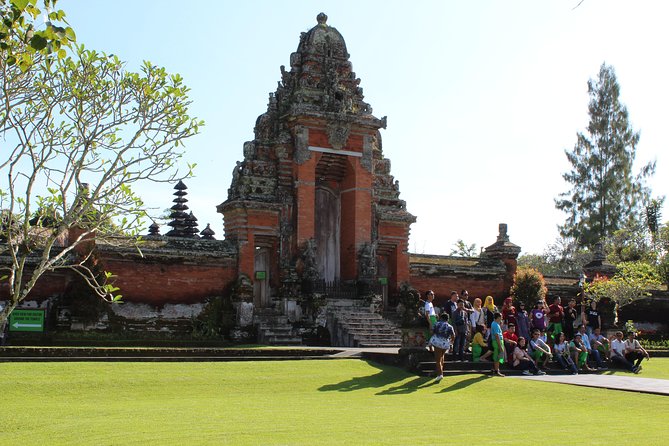 Private Tour: Bali Temples, Hidden Waterfall and Handara Gate - Handara Gate: The Photo Stop With a Real Queue
