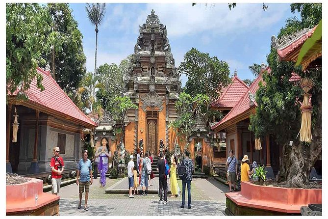 Private Tour: Batuan Temple, Tegenungan Waterfall, Elepahant Cave Free transport - Mas Village wood carving center: watching craft become souvenirs