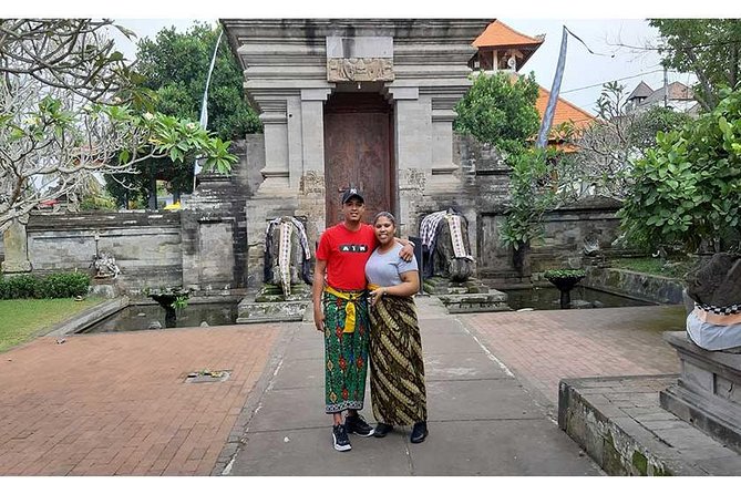 Private Tour: Batuan Temple, Tegenungan Waterfall, Elepahant Cave Free transport - Tegenungan Waterfall: the safe, maintained stop for nature lovers
