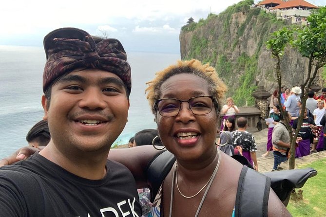 Private Tour: Half Day Uluwatu Tour - What the best private tour guide does for you here