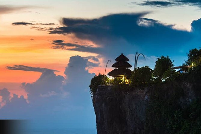 Private Tour: Highlights Uluwatu Temple & Southern Beaches Bali - Jimbaran Bay sunset dinner: choosing the romantic option