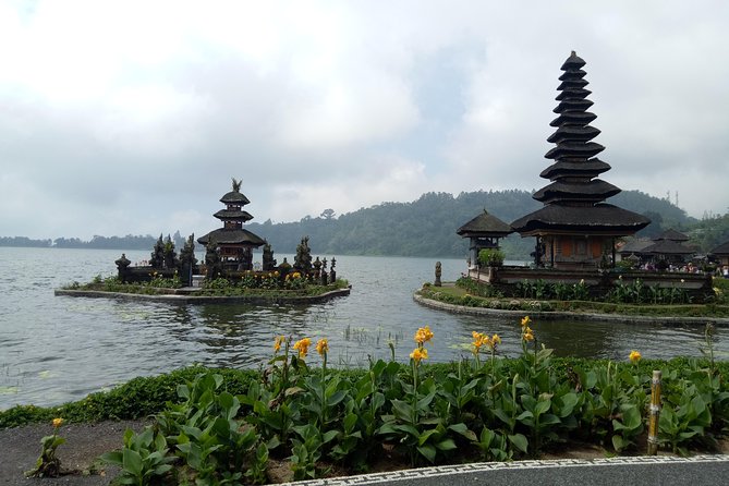 Private Tour: Leke-Leke Waterfall, Handara gate & Iconic Temples - Price and value: what $58 buys you (and what it doesn’t)