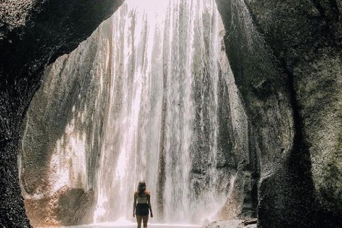 Private Tour Lempuyang, Tirta gangga, tukad Cepung Waterfall - Tukad Cepung Waterfall: Chasing the Shaft of Light