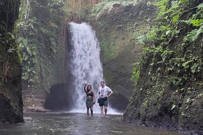 Private Tour Ubud: Swing at Rice Field with Temple and Waterfall - Stop 2: Tirta Empul Temple and the Cleansing Ritual