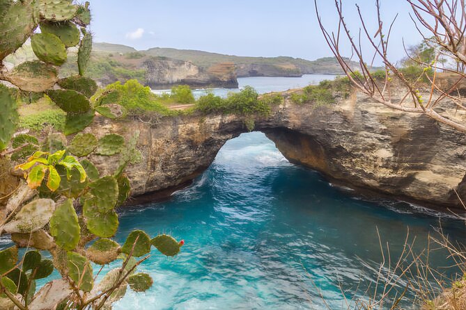 Private Tour West Nusa Penida with T-Rex Beach - Guides, Timing, and Photo Help: What the Best Days Look Like