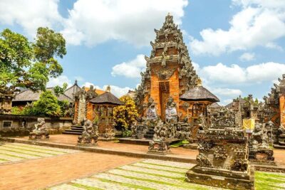 Private Ubud Tour: Monkey Forest, Waterfall & Rice Terrace - Getting From Stop to Stop in Ubud Comfortably