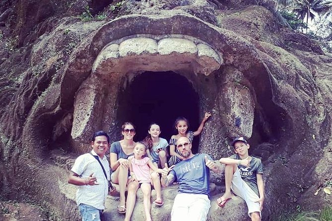 Private Ubud Tour Package - Tegenungan Waterfall: quick nature break with photo payoff
