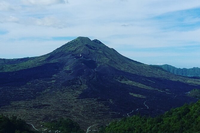 Private ubud tour : Temple Bathing + Mount Batur + Rice Terrace. - Manuaba Waterfall: the cool-down that breaks up the day