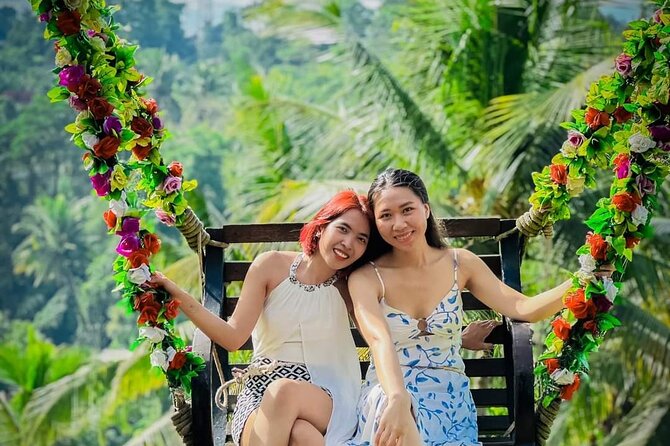 Private ubud tour : Temple Bathing + Mount Batur + Rice Terrace. - Private transportation value: what you’re really paying for