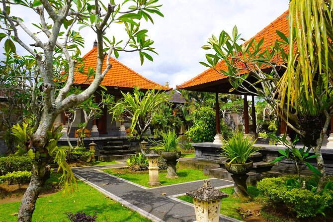 Rural Charm of Bali Tour - Guides and group size: how your day may change