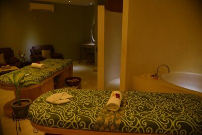 Seminyak 4-Hour Spa Treatment with Hotel or Airport Transfer - The foot bath + foot massage: the quickest way to feel the difference
