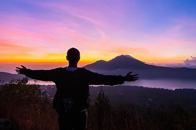 Sharing Mount Batur Sunrise Trekking And Natural Hot Spring - Summit Breakfast, Crater Time, and the Reality of Cloudy Sunrises