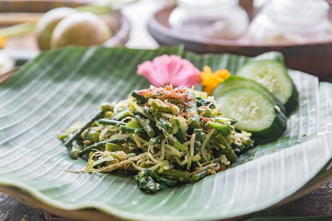 Small-Group Farm Tour & Balinese Cooking Class in Ubud with Kadek - A Farm Walk in Ubud With Kadek: Where the meal starts