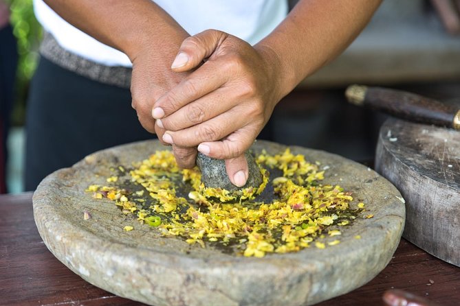 Small-Group Farm Tour & Balinese Cooking Class in Ubud with Kadek - What you’ll eat (and how the ritual affects timing)