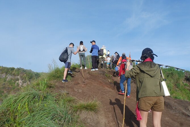 Sunrise Trekking / Hike Mount Batur Private & Natural Hot Spring - The main crater stop: why it’s more than a second viewpoint