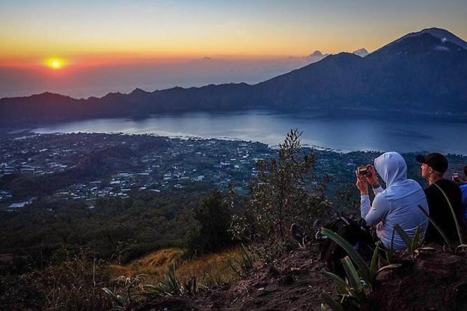 Sunrise Trekking / Hike Mount Batur Private & Natural Hot Spring - Group size and tour-sharing: what it means for your morning
