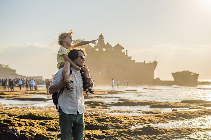 Tanah Lot - Jatiluwih (UNESCO) - Bedugul and Ulun Danu Temple Tour - Ulun Danu Bratan Temple at Lake Bratan: the lakeside temple that changes the whole mood