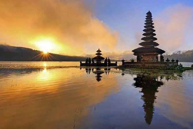 Tanah Lot - Jatiluwih (UNESCO) - Beratan lake -Hidden hill (Wanagiri)-FREE WI-FI - Wanagiri Hidden Hills Swings and Bird-Nest Photo Spots Over the Twin Lakes