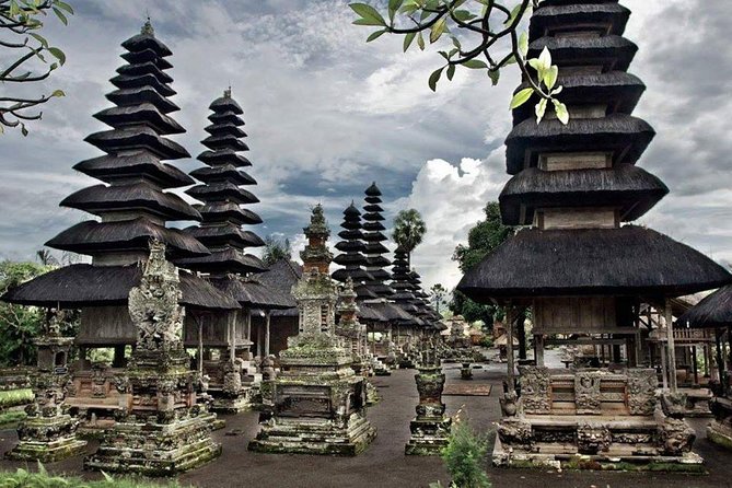 Tanah Lot Sunset and Monkey Forest Tour. - Sangeh Monkey Forest: Quieter Than Some, Still Ready for Monkey Life